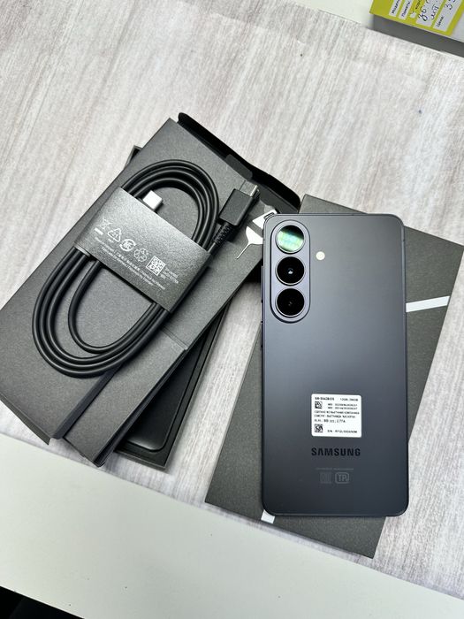 Срочно! Продается Samsung Galaxy S26