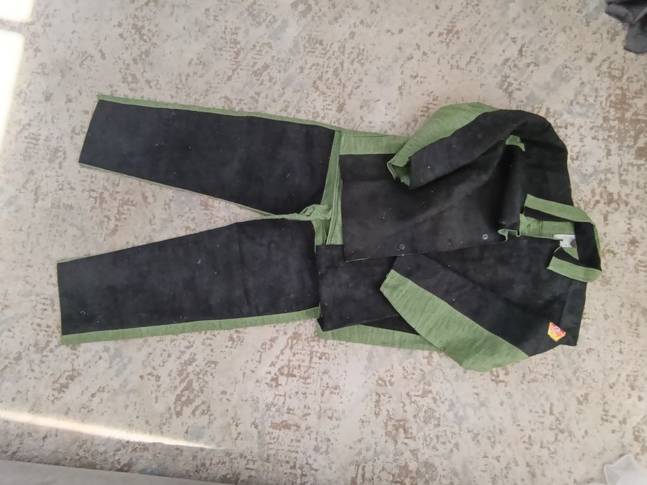 Продам рабочую форму. Сварочную.