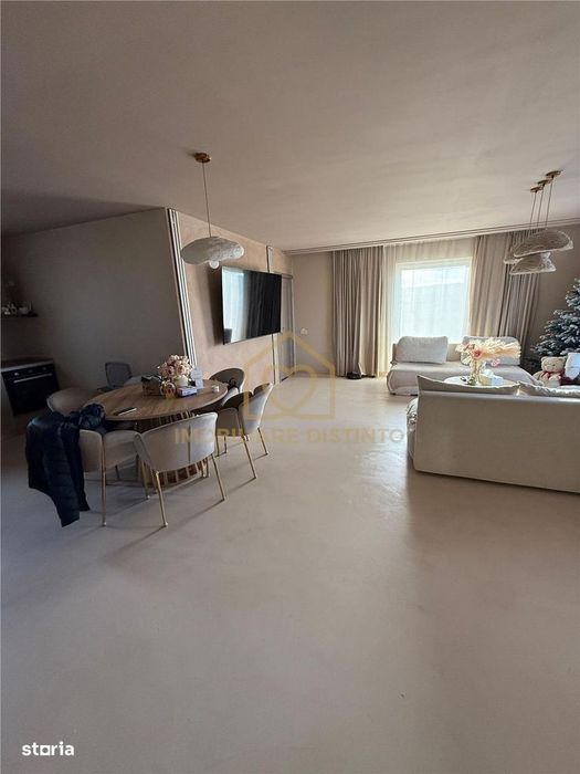 Casa deosebita cu 3 camere 7,5 ari