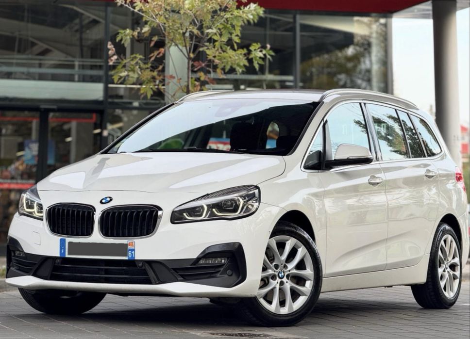 Bmw Seria 2 F46 // 2.0 Diesel 150 cp // Automata // 7 locuri