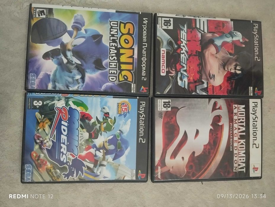 Срочно Playstation 2 с 4 играми