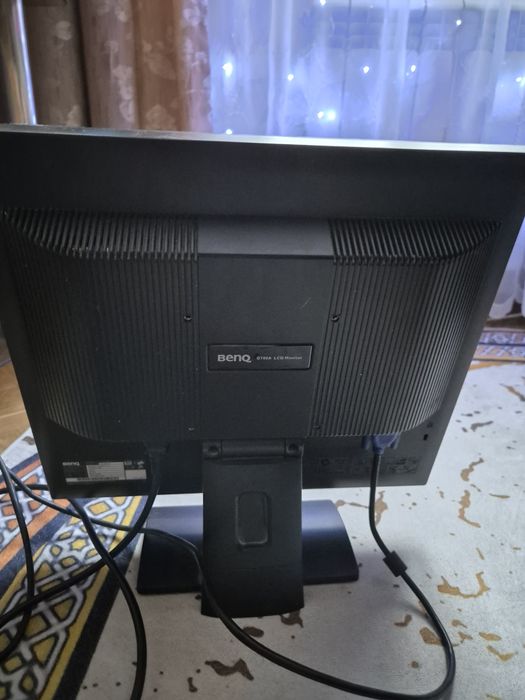 Монитор компьютерный