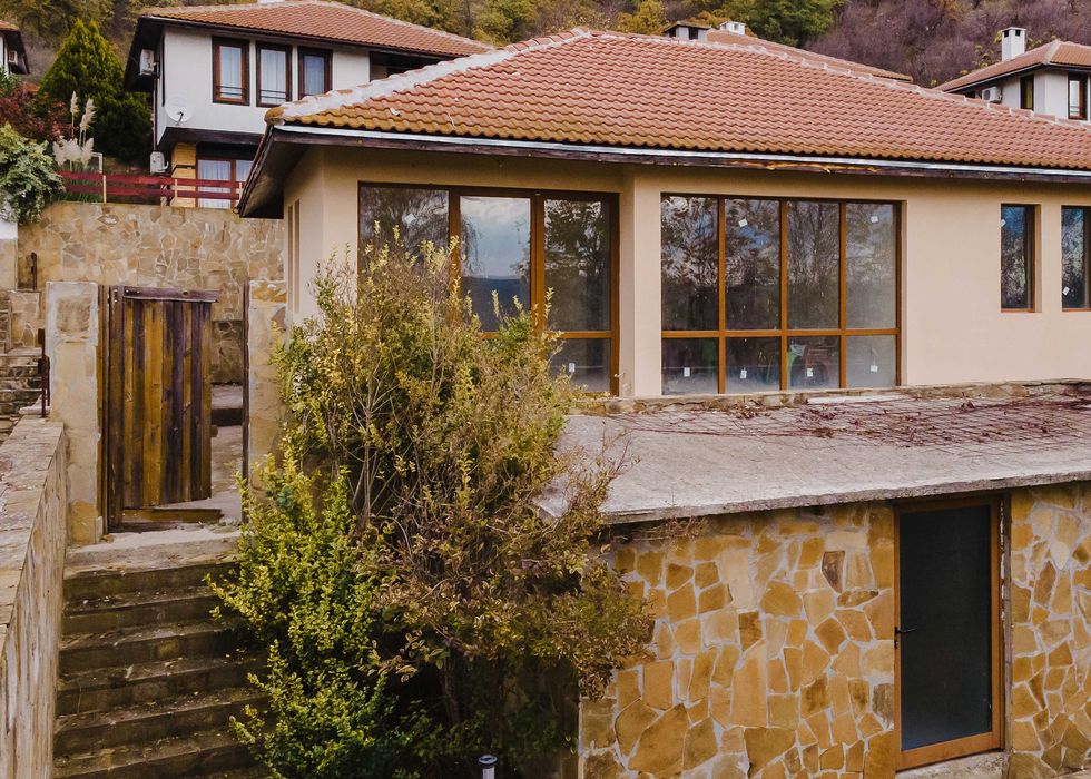 Продава се Къща в Поморие - 114 кв.м за 1009 €/кв.м - Снимка #2