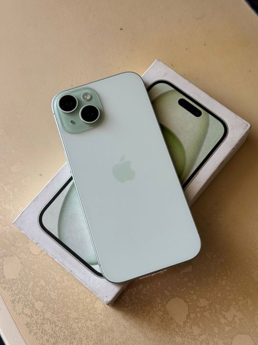 Продам айфон 15