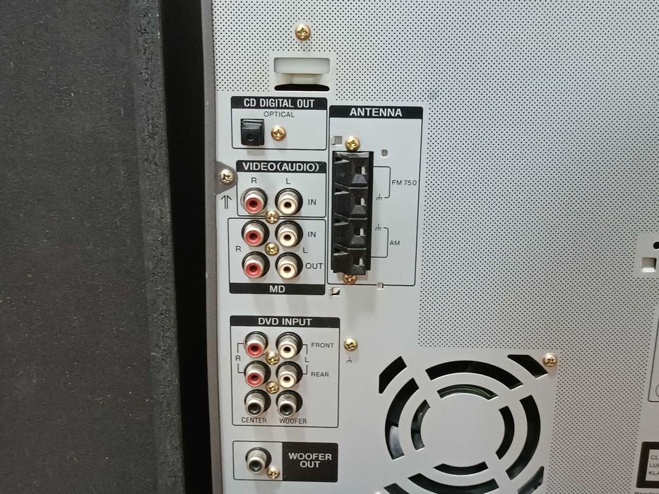Обмен музыкальный центр Sony HCD-GRX90AV на импортный усилитель