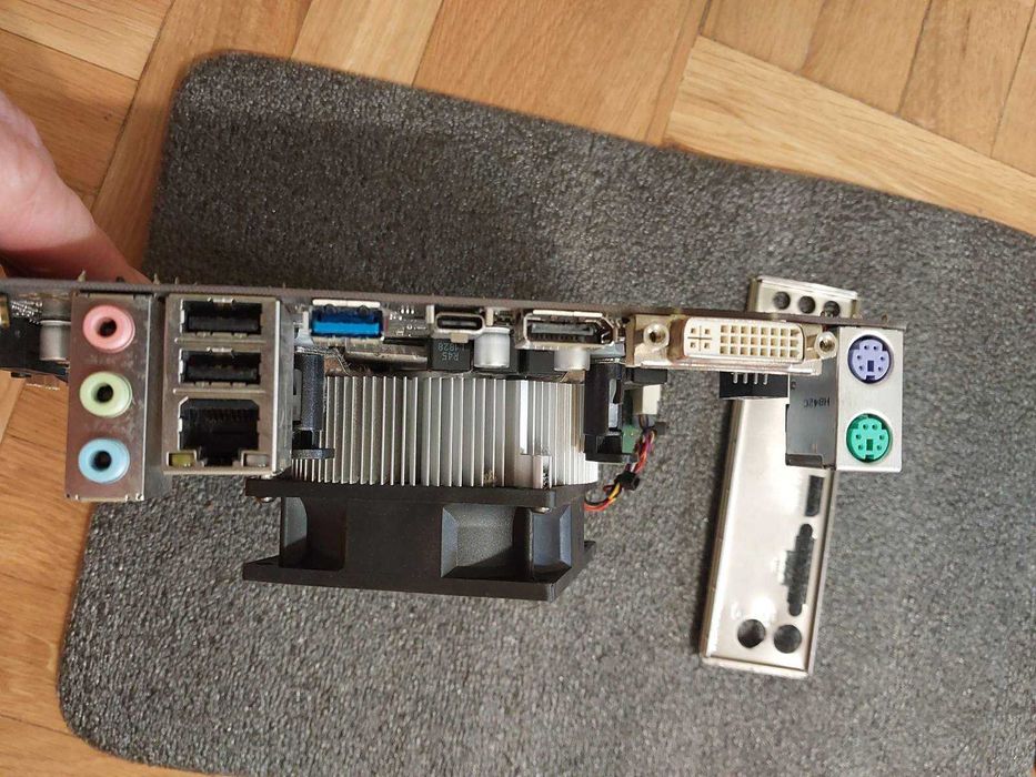 Intel i5 8400 + Gigabyte H310M D2P + 16GB Samsung 2133