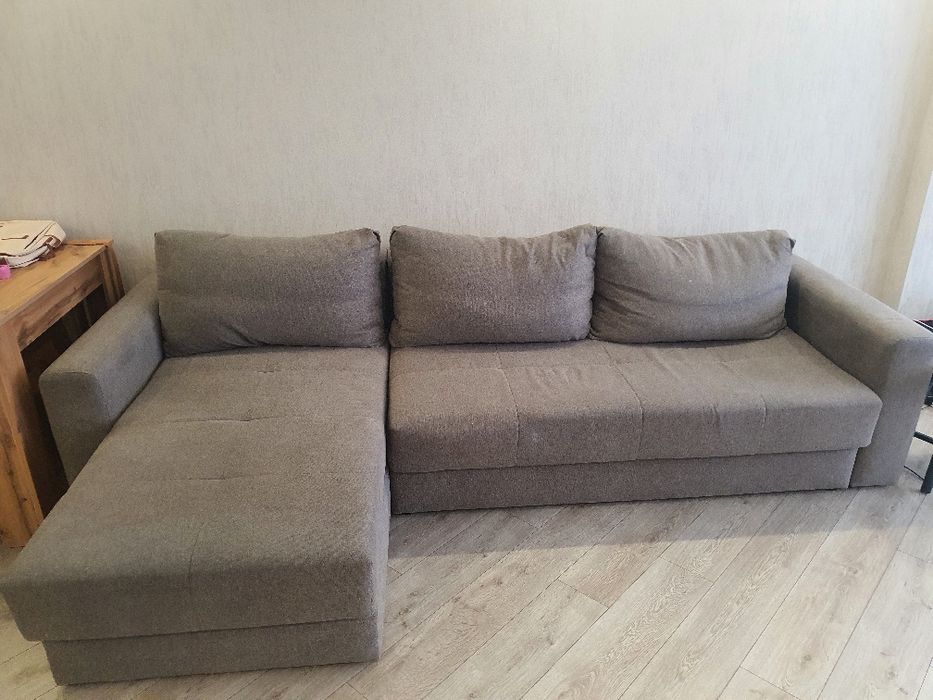 Продам диван раздвижной