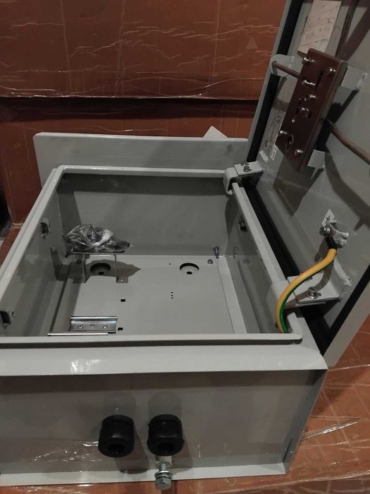 Безплатна доставка! Нови метални елтабла за външен монтаж