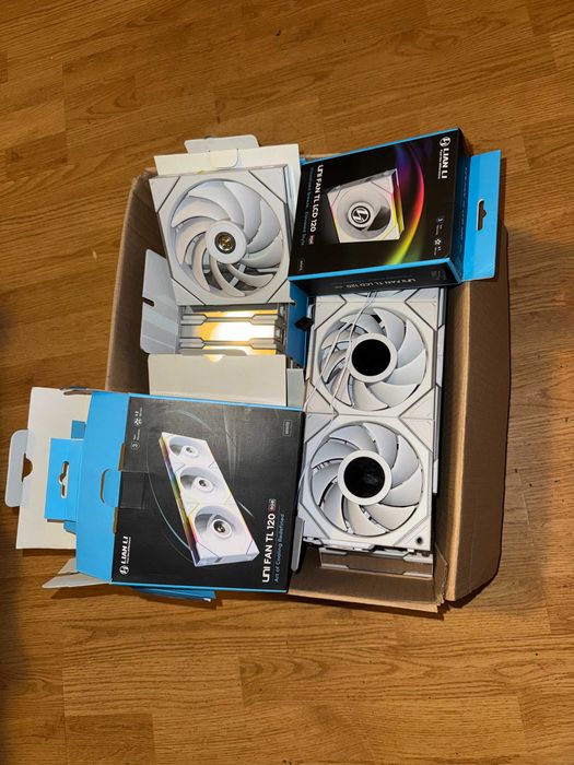 Ventilatoare/Fanuri LianLi UNI FAN TL LCD/non-LCD wireless/non-wireless 120/140