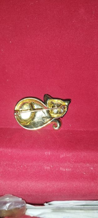 Брошь оригинальная