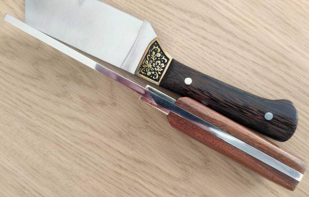 Кухненски нож / сатър /