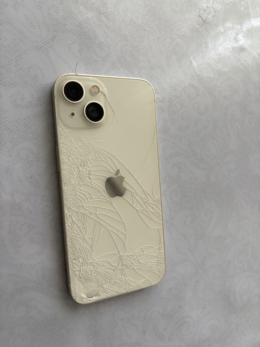 Продам iPhone 13