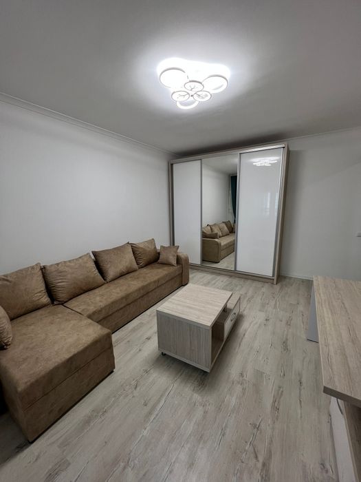 Închiriez ap 2 camere