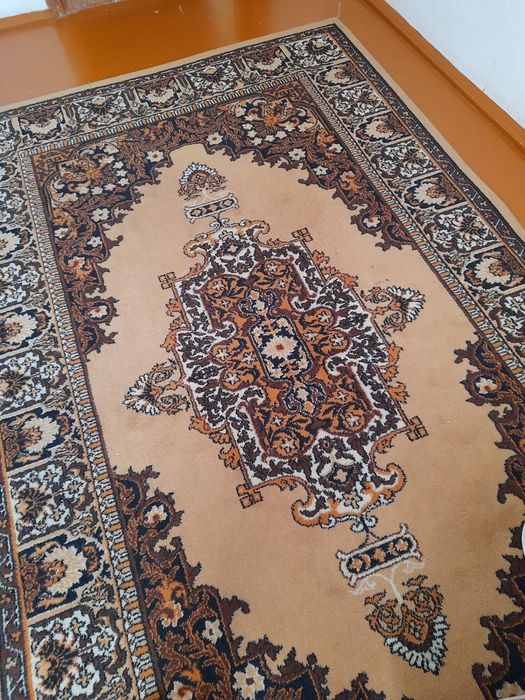 Продам ковры б/у