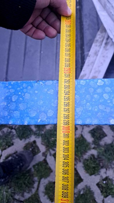 Продавам малка лодка