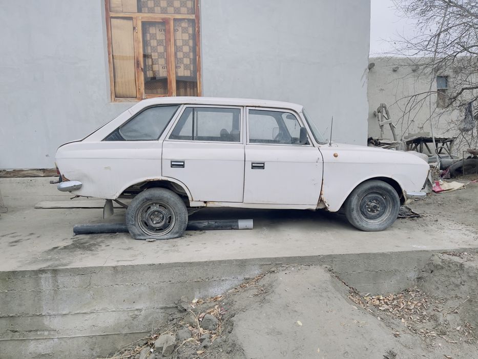 Москвич комби срочно сотилади