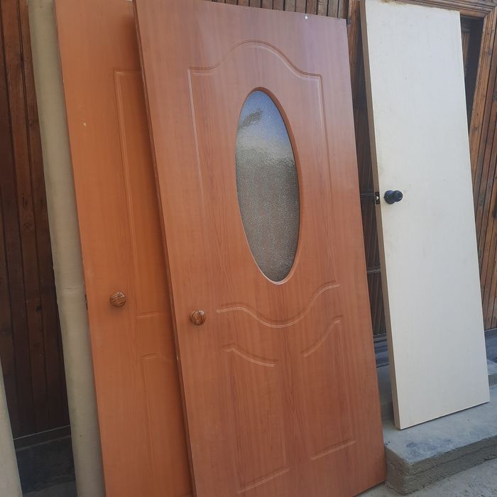 продам двери межкомнатные