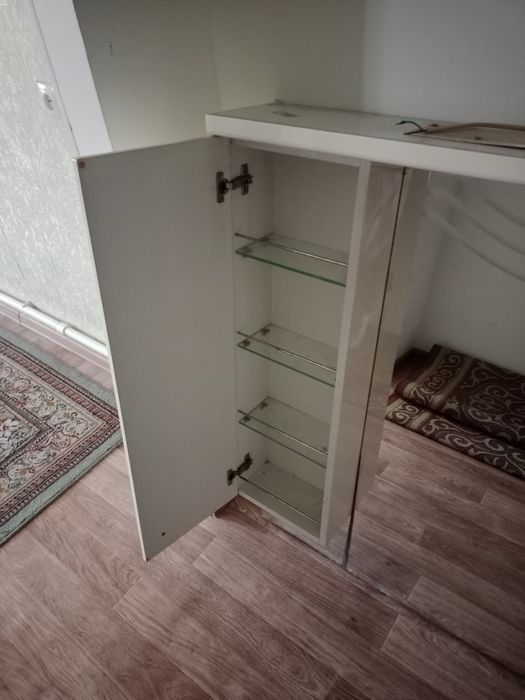 Продам зеркало для ванной