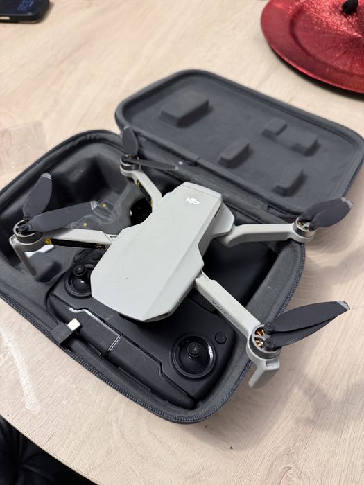 Drona dji mavic mini