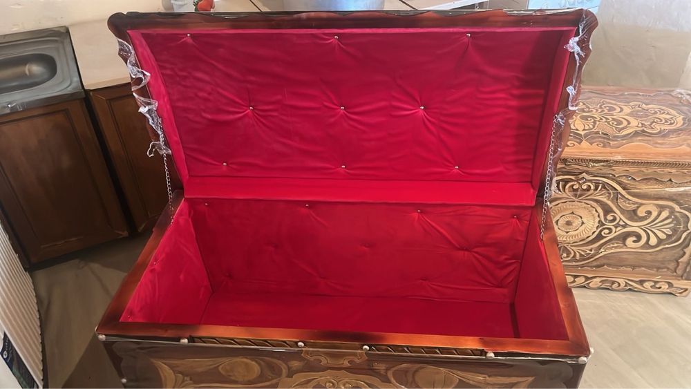 Сундук продается ручная работа