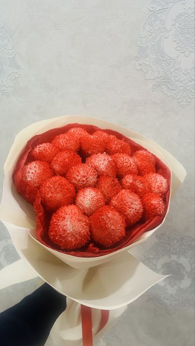 Цветы жана гана алынган гул срочно