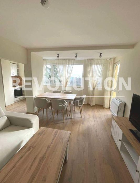 Дава се под наем Двустаен апартамент в Варна, Чайка - 80 кв.м за 747.66 € - Снимка #1