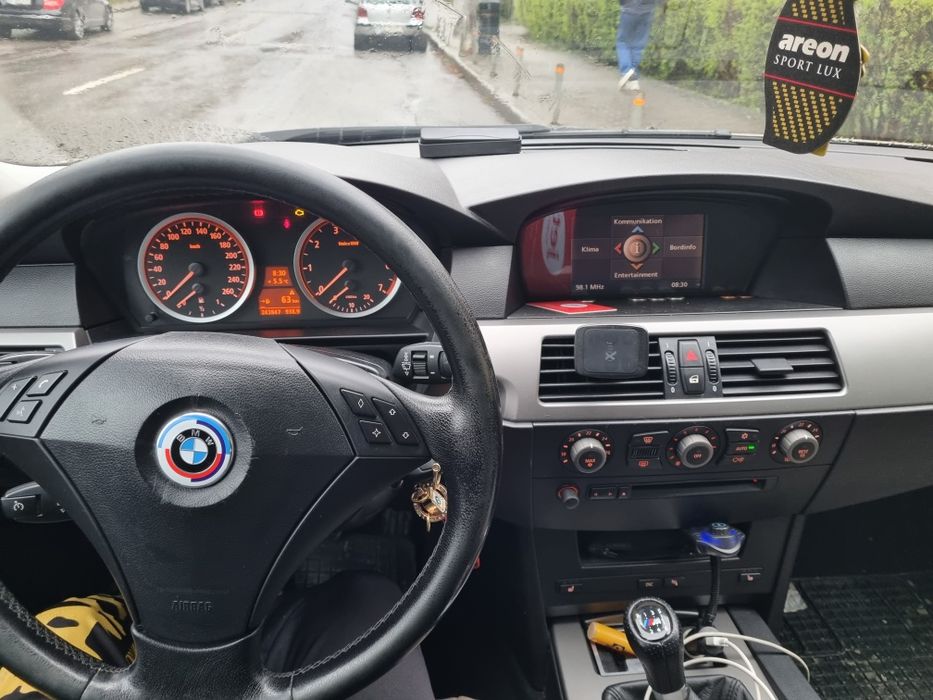 Bmw e60 525i  2004