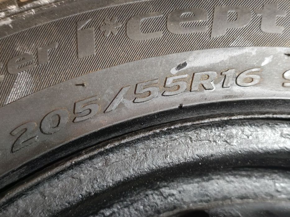 Vând set roți 205x55 R16
