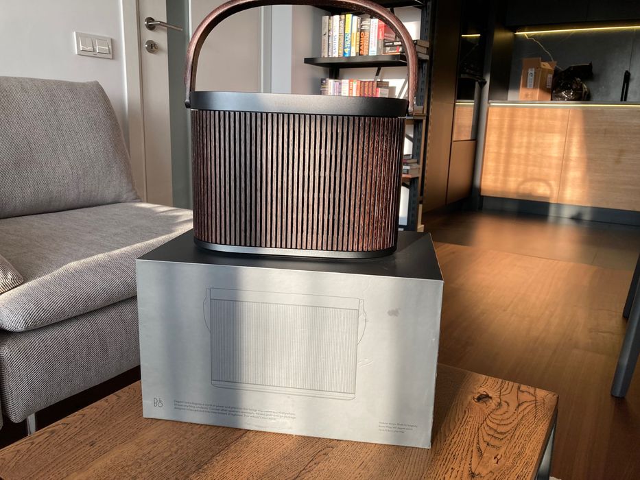 Тонколона bang&olufsen