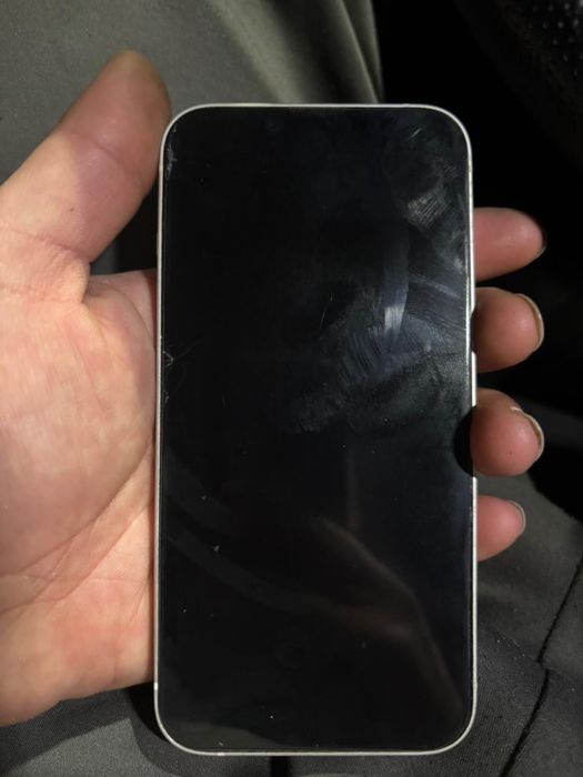 Продается 13 айфон в хорошем состоянии