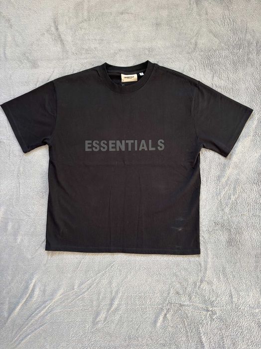 T-shirts Essentials