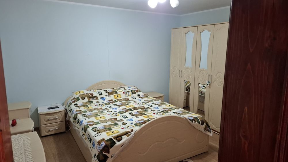 Vand casa complet utilata