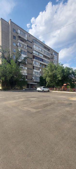 Продам  2х комн кв на 1000мелочах
