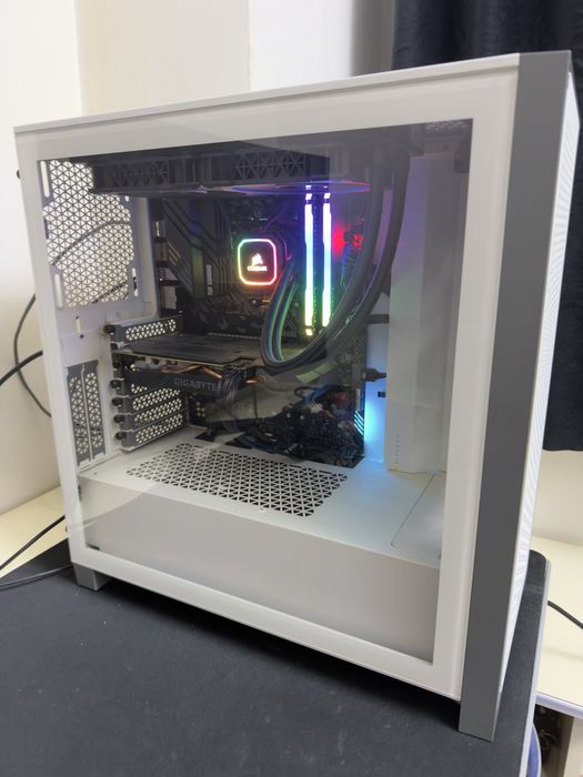 Vand PC Gaming Gigabyte RTX2060, AMD Ryzen 5 5600X, 16 GB, 1TB SSD