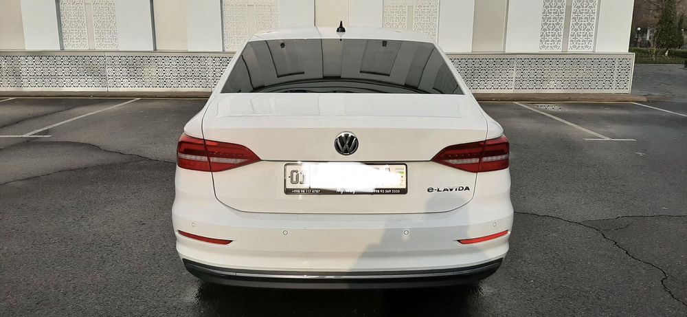 Продам volkswagen e lavida
