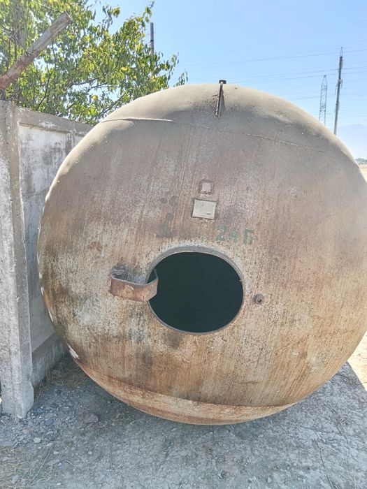 Продам цистерны эмаль 16 куб