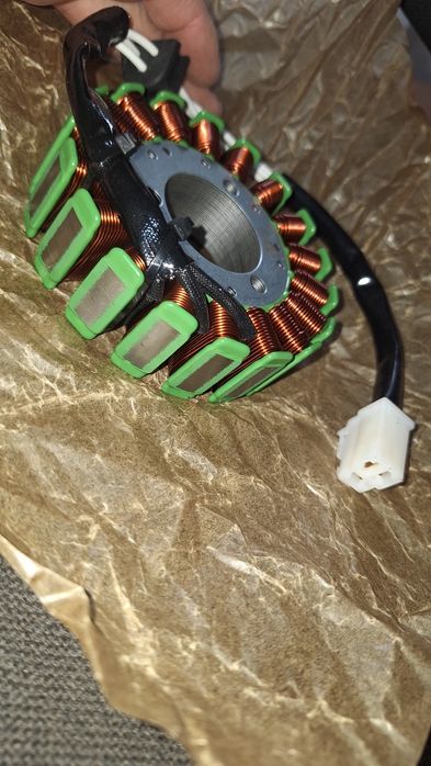 Magnetou / stator aprindere Suzuki GSX-R 600/750/1000 (2000-2005)