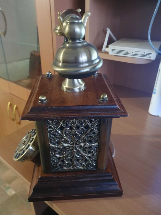 Продам ретро телефон в рабочем состоянии