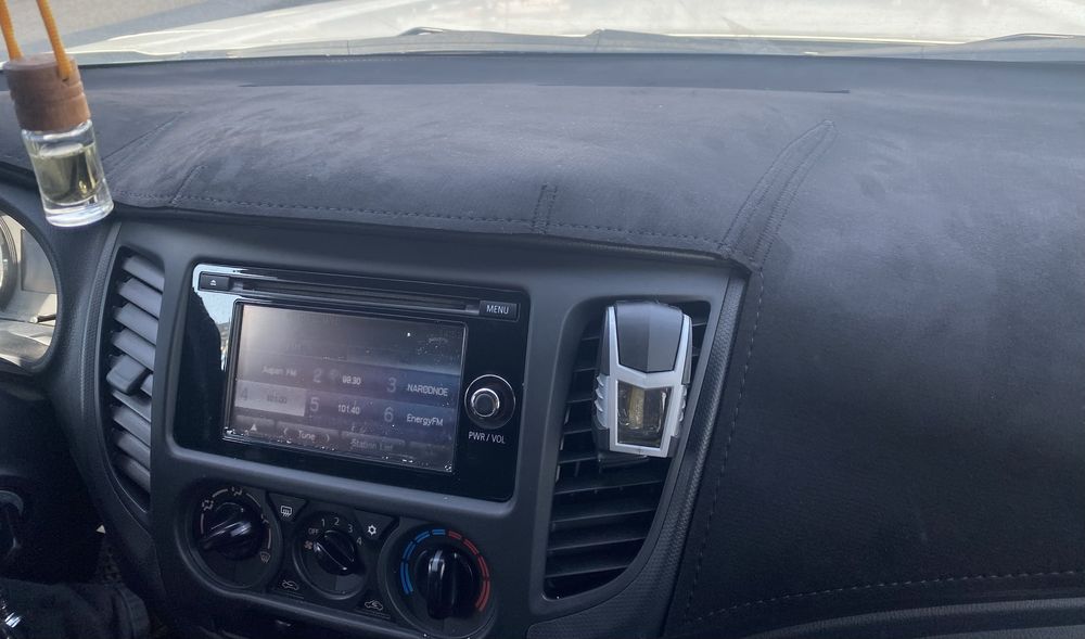 Накидка на панель Митсубиси L200