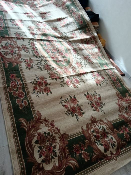 Продам большой и красивый ковер!