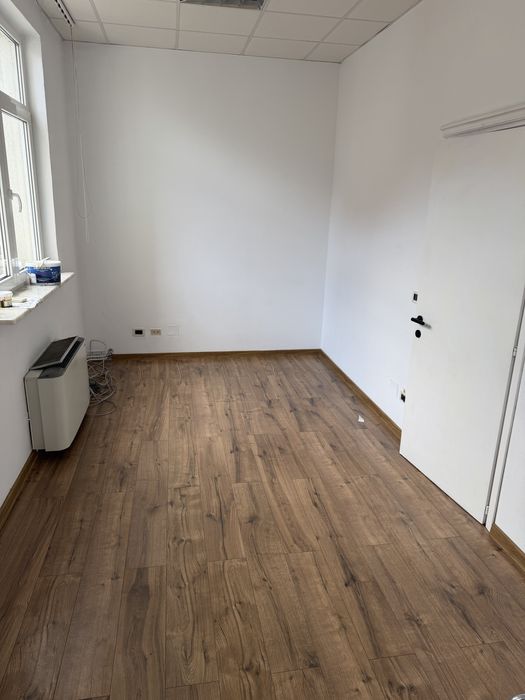 Inchiriere spatiu  Birouri/Cabinet Piatra Neamt  Centru Str Cuza Voda nr 1  et. 1/2