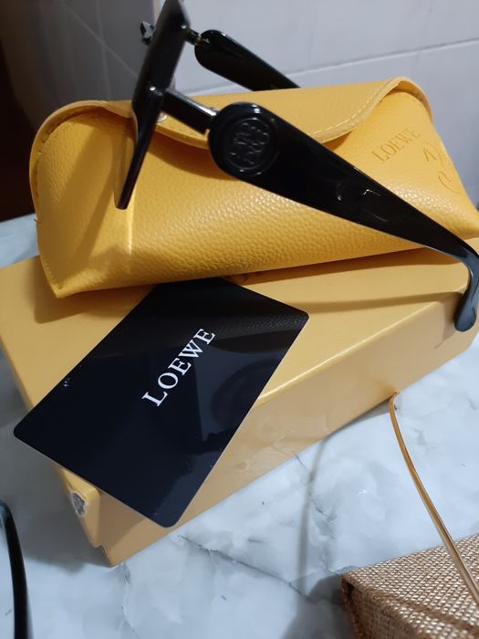 Продаю женские солнцезащитные очки