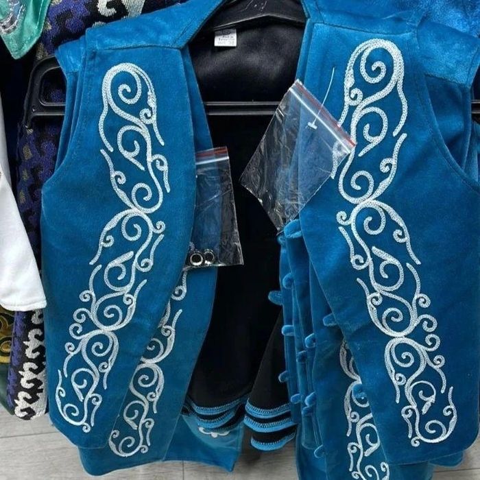 Камзолы Девочка,мальчик