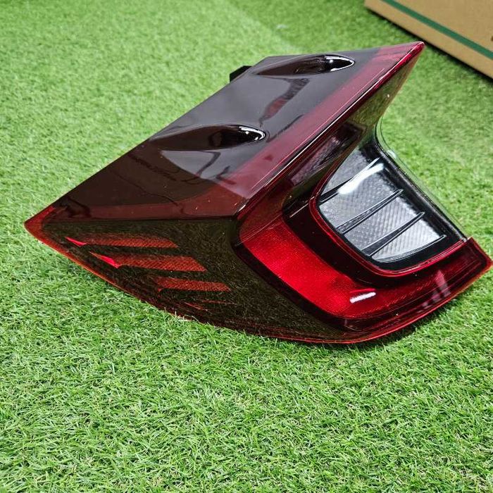 Фонарь Hyundai Sonata 8 лев.