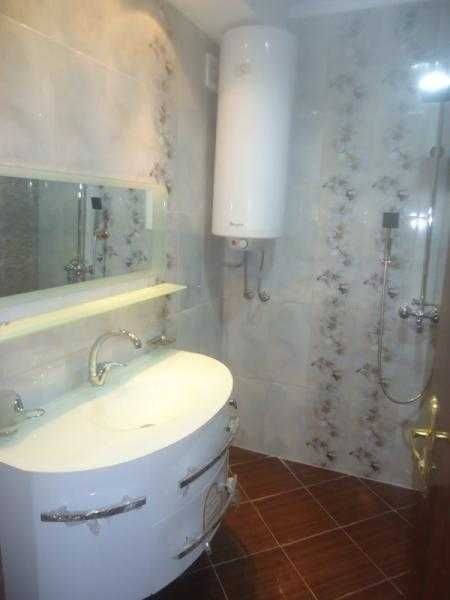 Тристаен апартамент в Центъра! След основен ремонт!