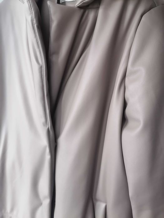 Продам пальто экокожа