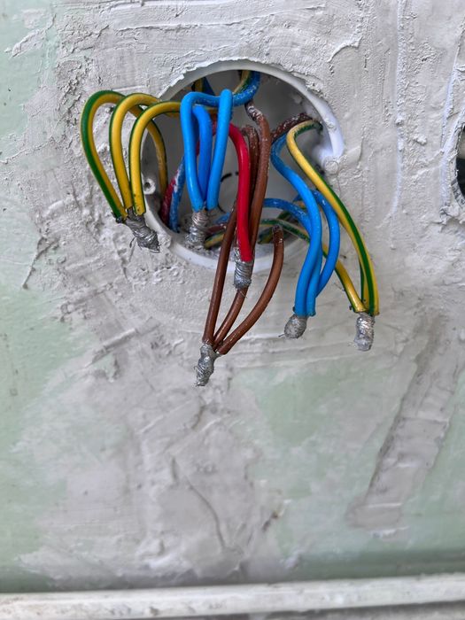 Electrician interioare jud.Braşov