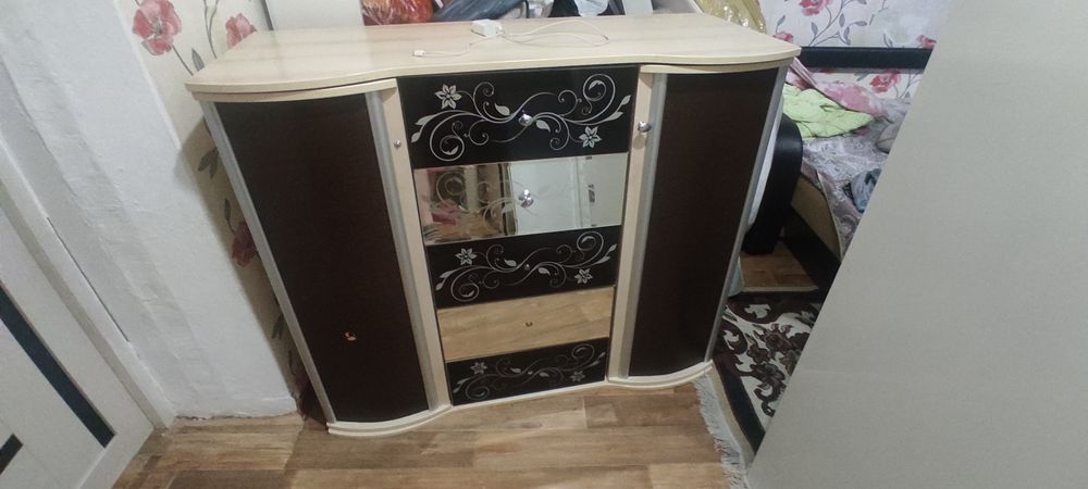 Комод большой вместительный