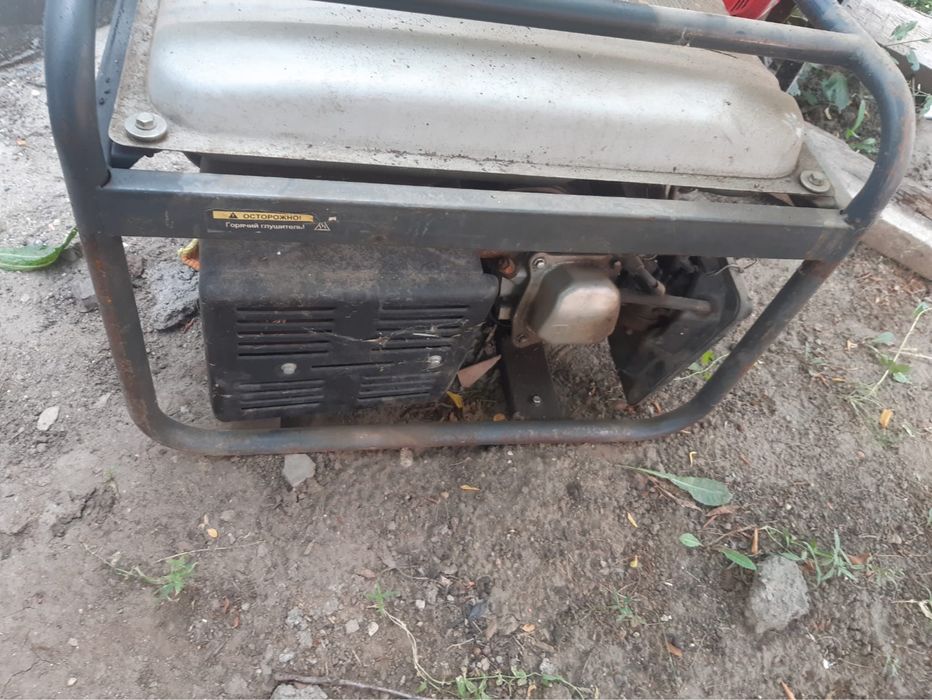 Продам генератор бензиновый