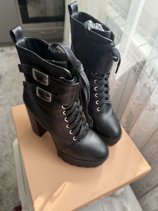 Ботильоны на платформе, чёрные